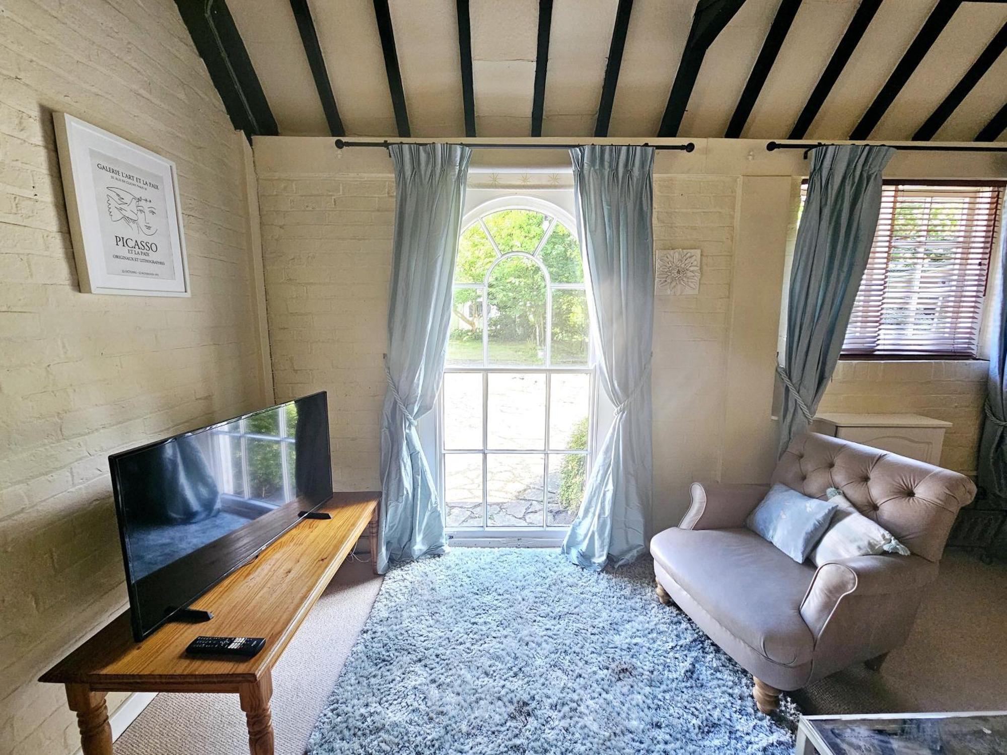 English Farmhouse Cottage Guildford Esterno foto