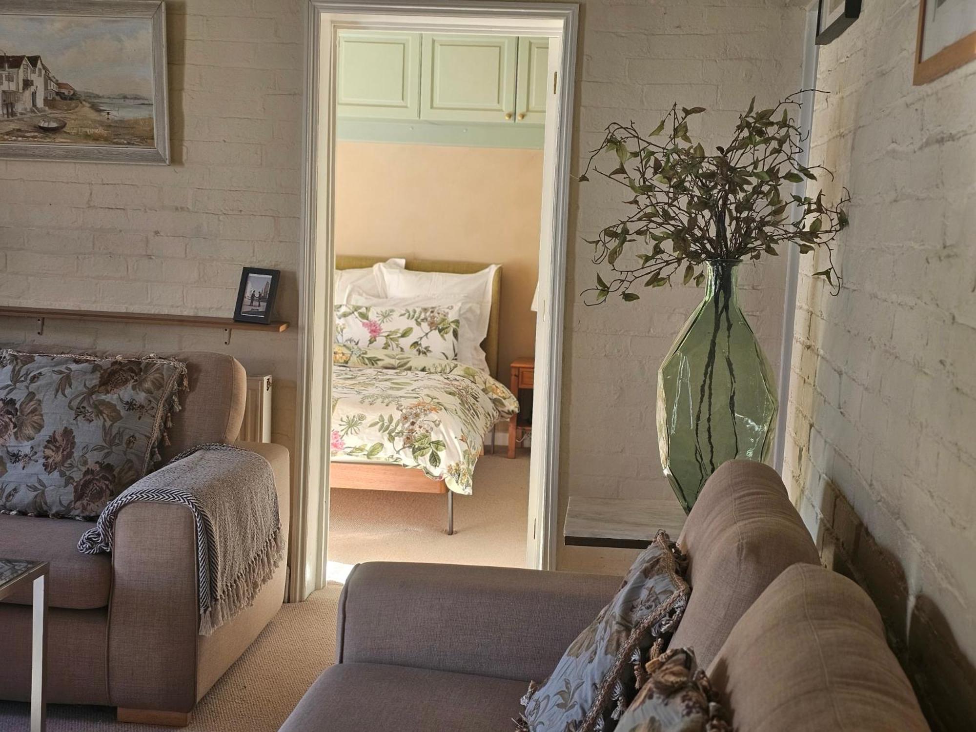 English Farmhouse Cottage Guildford Esterno foto